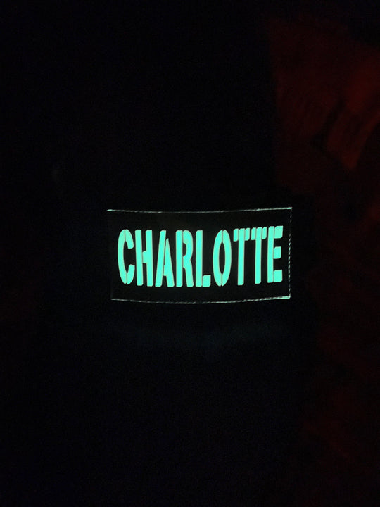 Grosse Namenpatches für Geschirre lasergeschnitten - (IR, Scheinwerferlicht reflektierend oder selbstleuchtend)