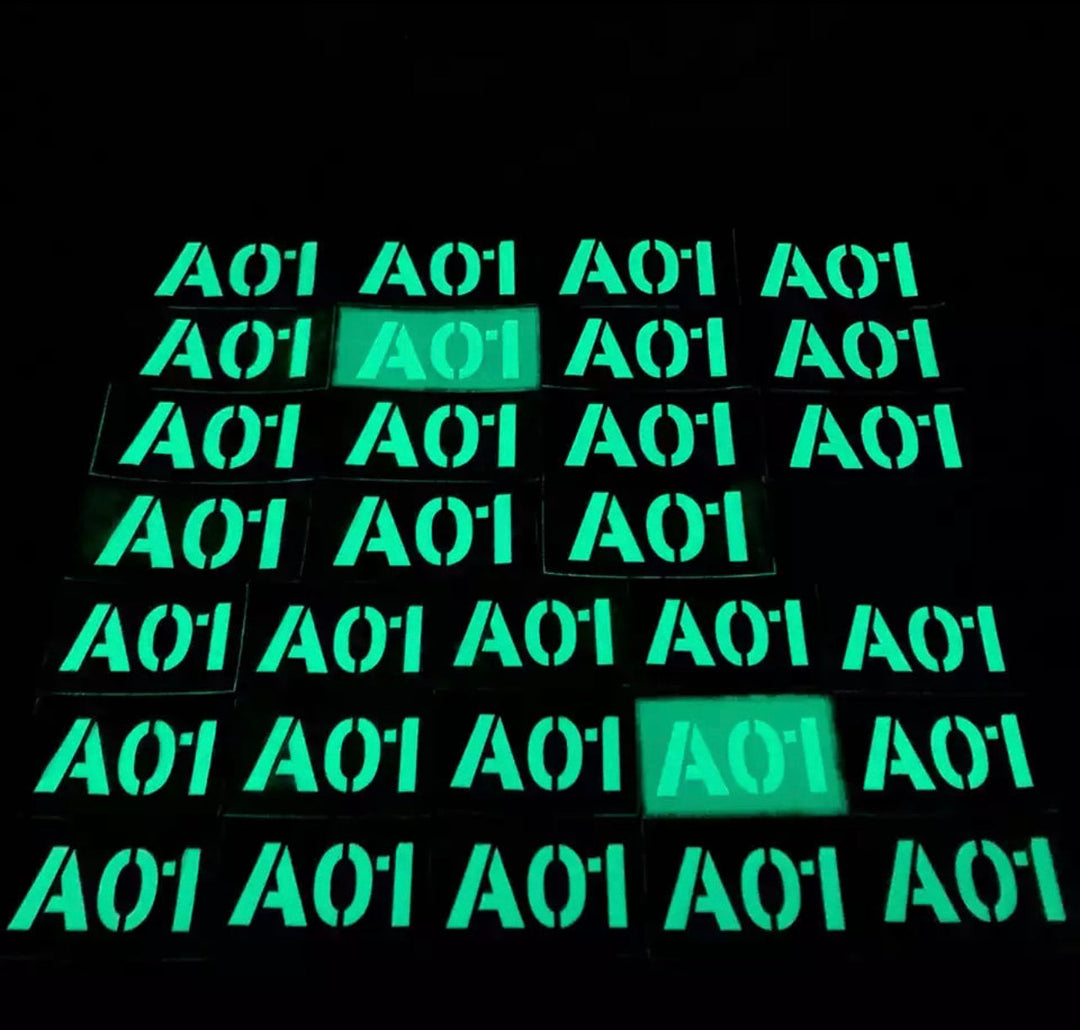 Grosse Namenpatches für Geschirre lasergeschnitten - (IR, Scheinwerferlicht reflektierend oder selbstleuchtend)