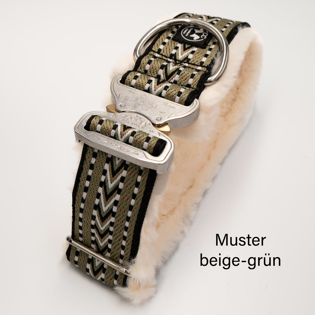 Halsband muster grün plüsch