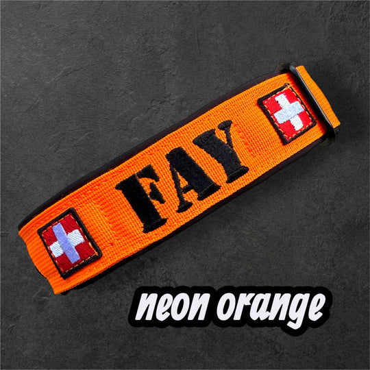 4 cm wide <tc>leash</tc>n with Frog 360 personalized